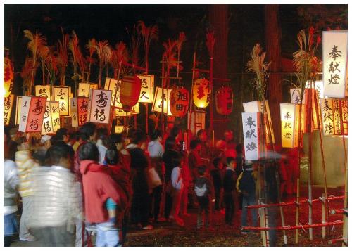 神部神社の秋祭りと灯篭